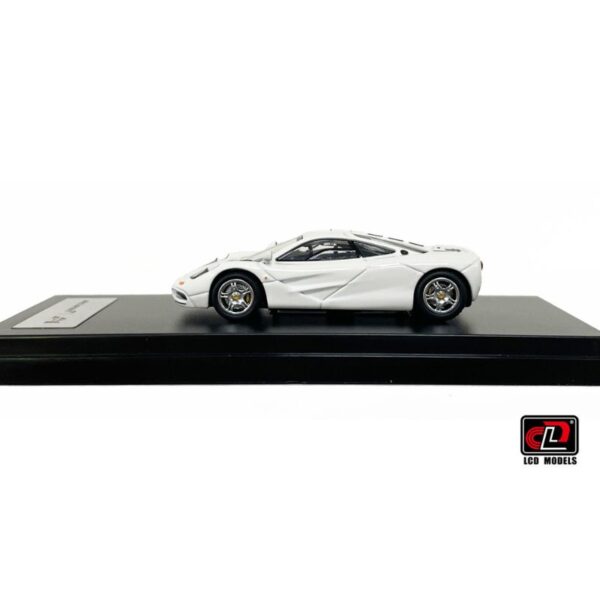 LCD Models McLaren F1 White Side View