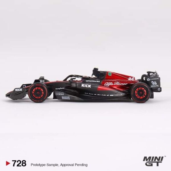 MINI GT Alfa Romeo C43 #24 Zhou Guanyu 2023 F1 Australian GP