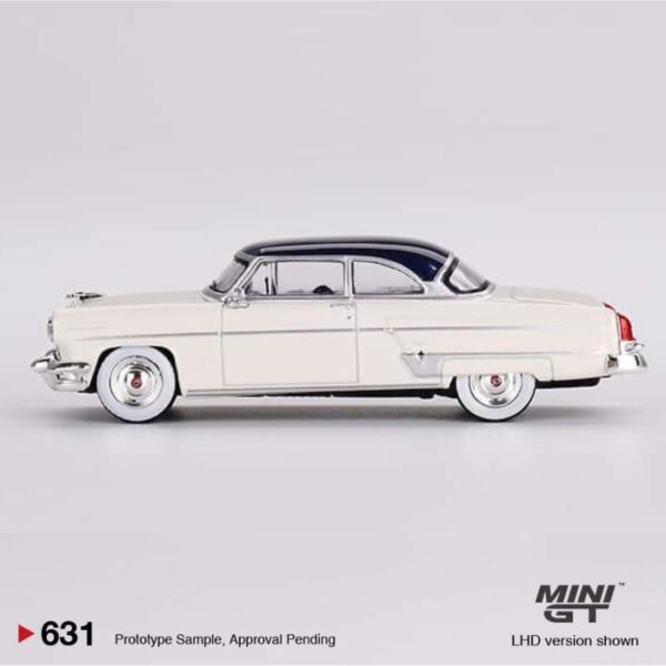 MINI GT Lincoln Capri 1954 Arctic White