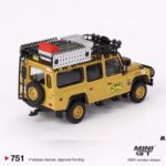 MINI GT Land Rover Defender 110 1989 Camel Trophy Amazon Team Japan