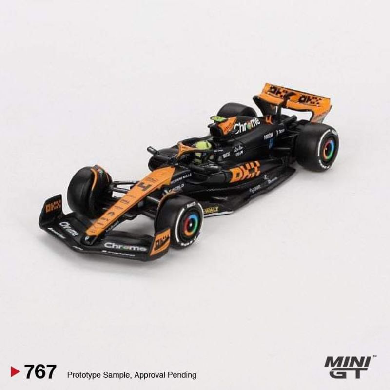 Pre-Order) MINI GT McLaren MCL60 #4 Lando Norris 2023 F1