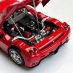 King Model Ferrari Enzo Red with Figure