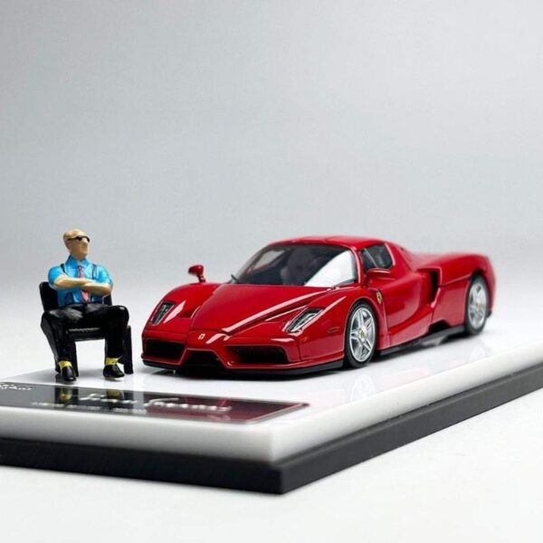 King Model Ferrari Enzo Red with Figure