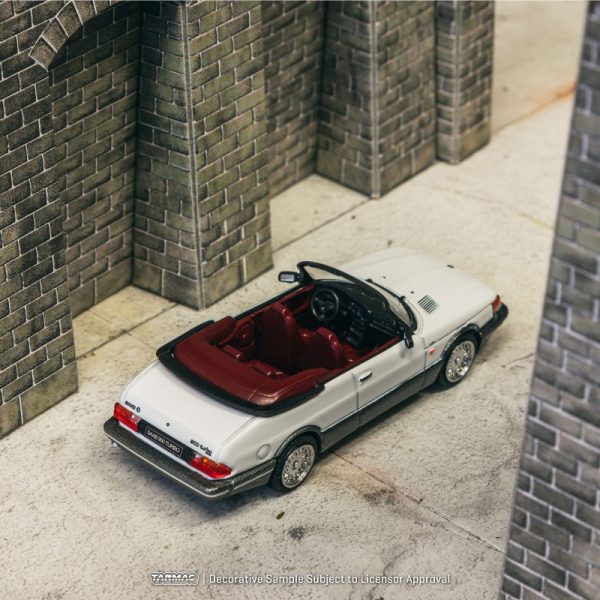 Tarmac Works Saab 900 Turbo Convertible White - Image 2