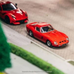 Centauria Ferrari 250 GTO 1962 Red with Magazine English Version