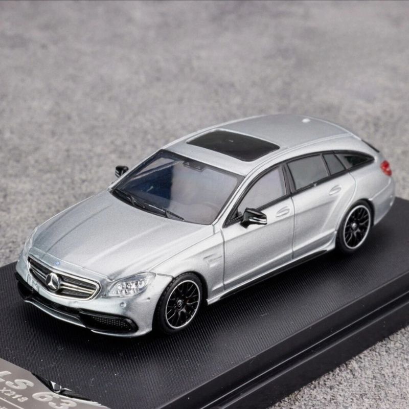 Mercedes Benz CLS 63 AMG Silver by Boss Machine Mercedes Benz CLS 63 AMG Silver by Boss Machine