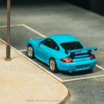 Tarmac Works Porsche 911 GT3 (type 996) Light Blue - Image 2