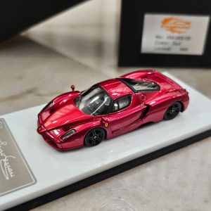 King Model Ferrari Enzo in Metallic Red