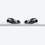 Spark Model Mercedes-AMG PETRONAS F1 W15 E Performance Singapore GP 2024 George Russel and Lewis Hamilton - Image 3